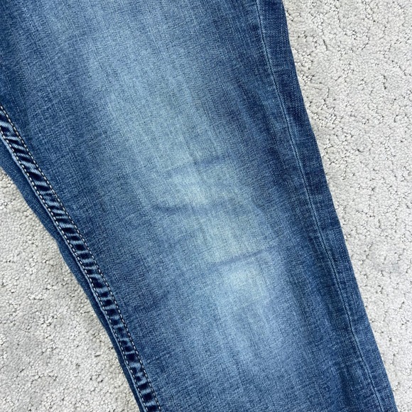 BKE Jake Straight Jeans Mens 32x34 Blue Medium Wash Stretch Denim Distressed - Picture 6 of 16